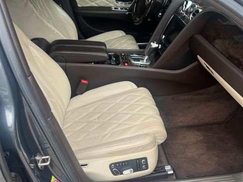 Used 2015 Bentley Flying Spur V8 AWD/4WD image 4