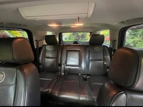 Used 2013 Cadillac Escalade Platinum image 13