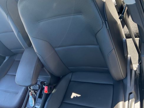 Used 2019 Volkswagen e-Golf SEL Premium image 19