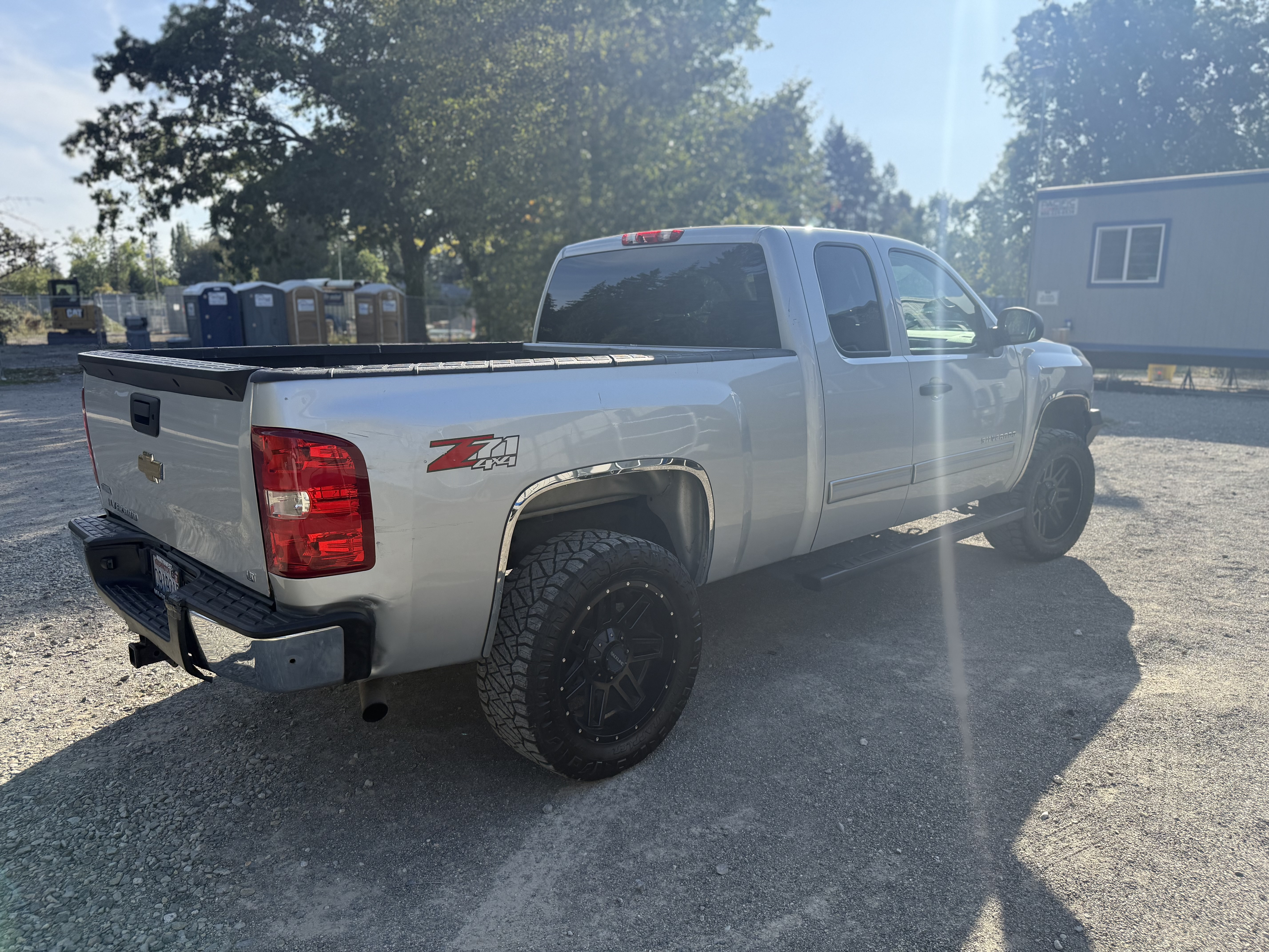 Used 2011 Chevrolet Silverado 1500 LT AWD/4WD image 4