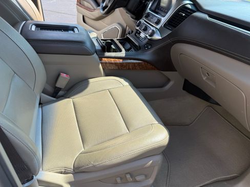 Used 2017 Chevrolet Tahoe Premier RWD image 13