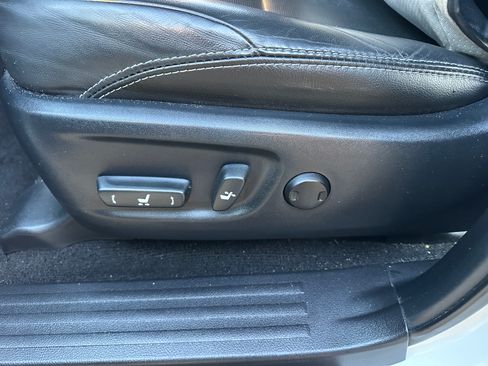 Used 2016 Toyota 4Runner Limited image 32