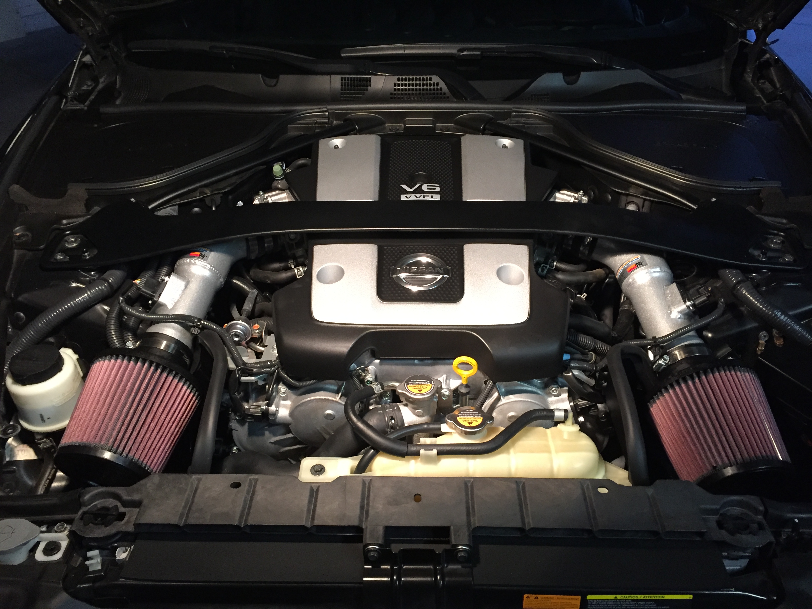 Used 2014 Nissan 370Z Touring w/ Sport Package RWD image 11