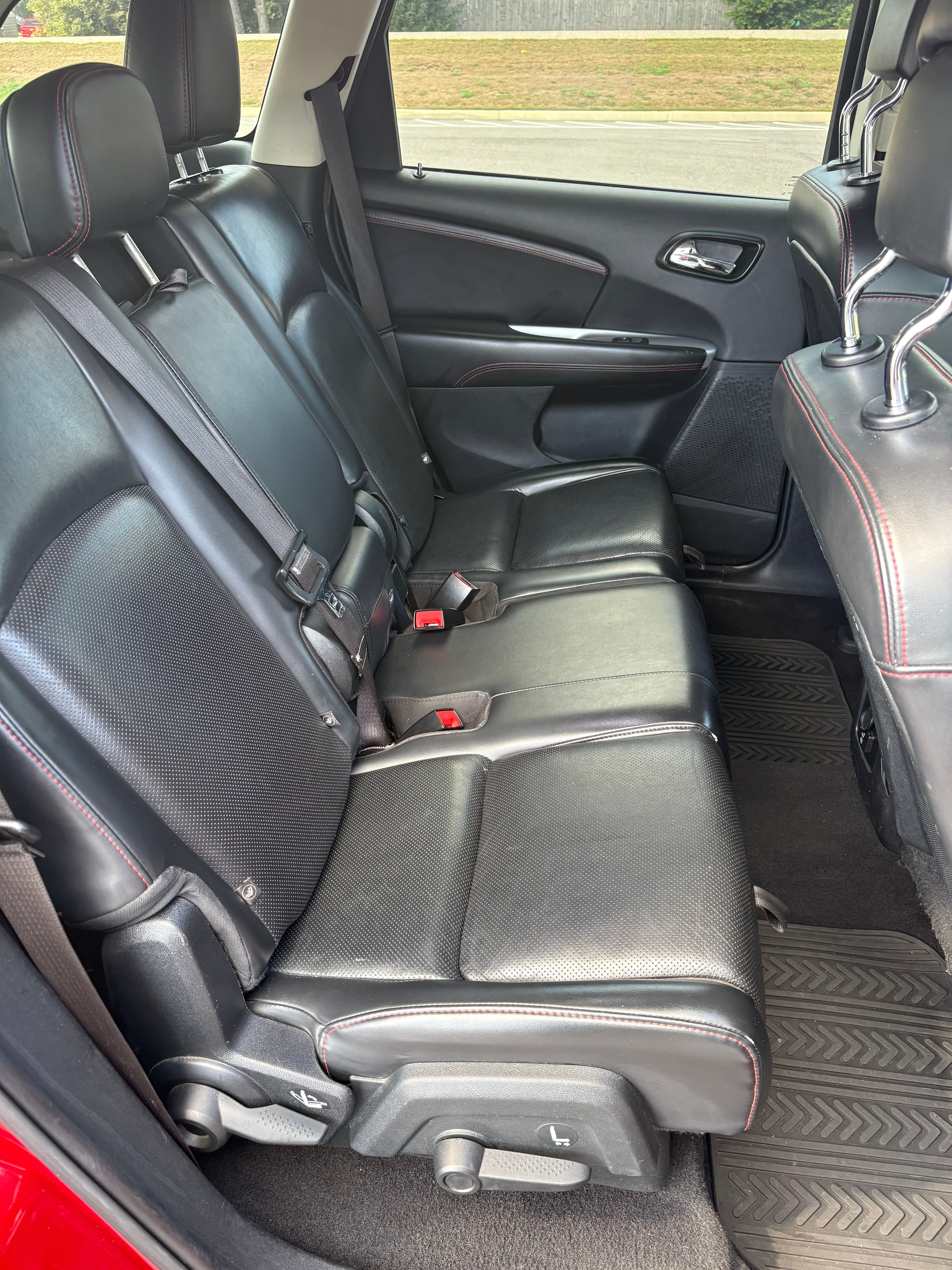 Used 2017 Dodge Journey GT FWD image 2