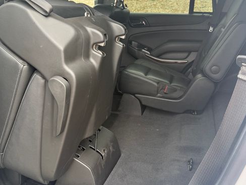 Used 2020 GMC Yukon SLT AWD/4WD image 13