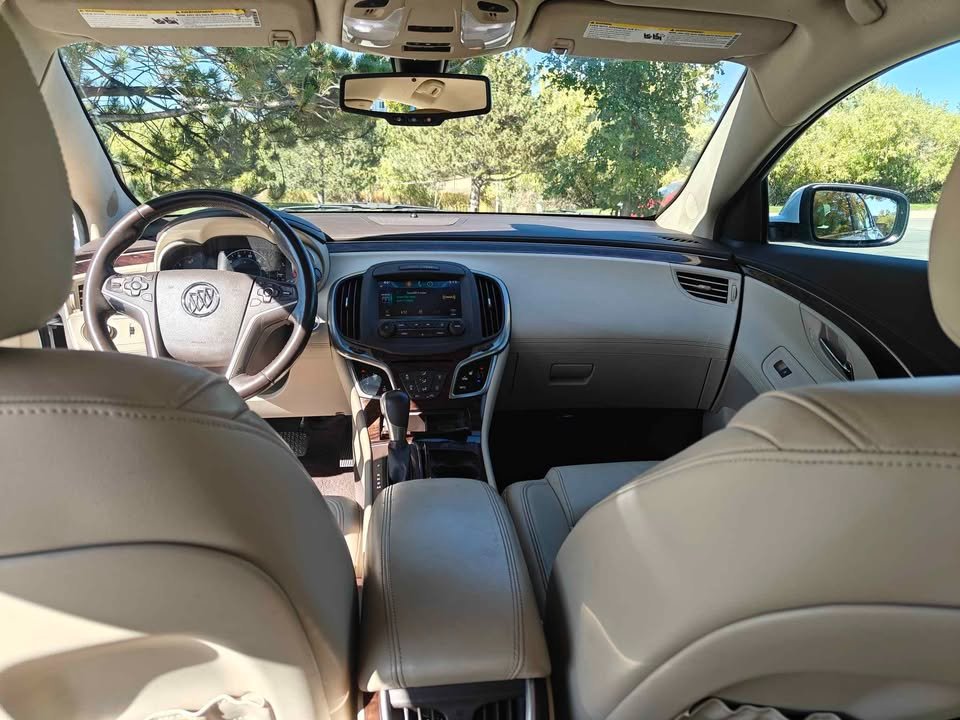 Used 2015 Buick LaCrosse Leather FWD image 15