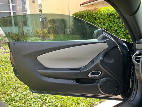 Used 2010 Chevrolet Camaro LS image 10