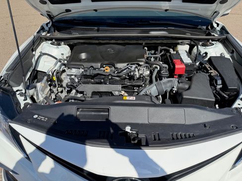 Used 2023 Toyota Camry LE image 19