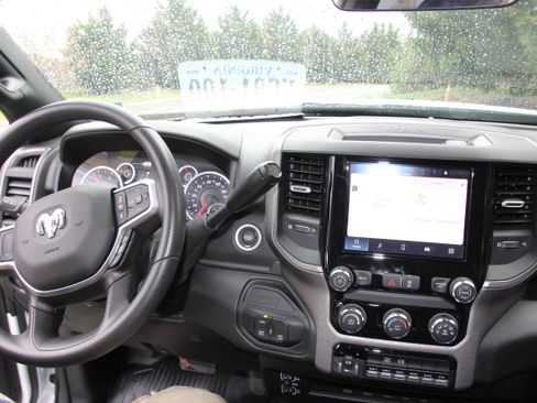 Used 2025 RAM 5500 Tradesman image 19