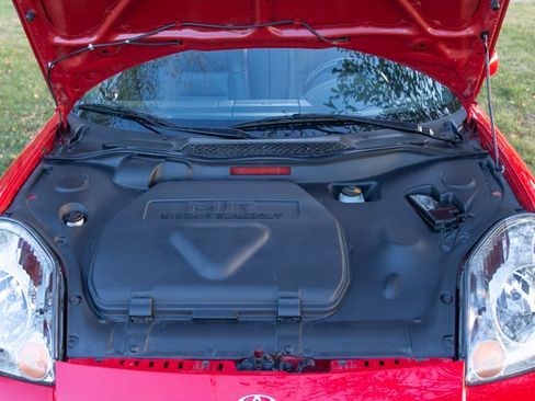 Used 2005 Toyota MR2 image 24