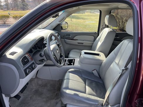 Used 2008 Chevrolet Suburban LTZ w/ LTZ Preferred Equipment Group image 15