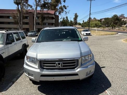 Used 2014 Honda Ridgeline RTL image 2