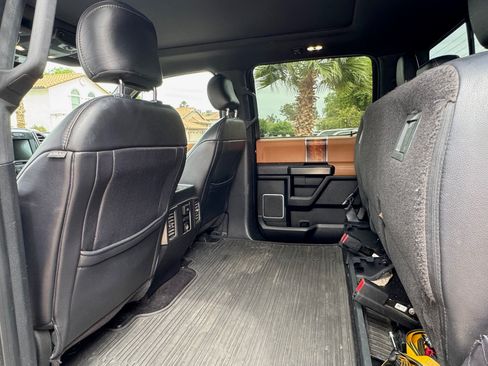 Used 2016 Ford F150 Limited w/ Trailer Tow Package image 12