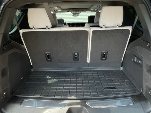 Used 2026 Cadillac Escalade V AWD/4WD image 17