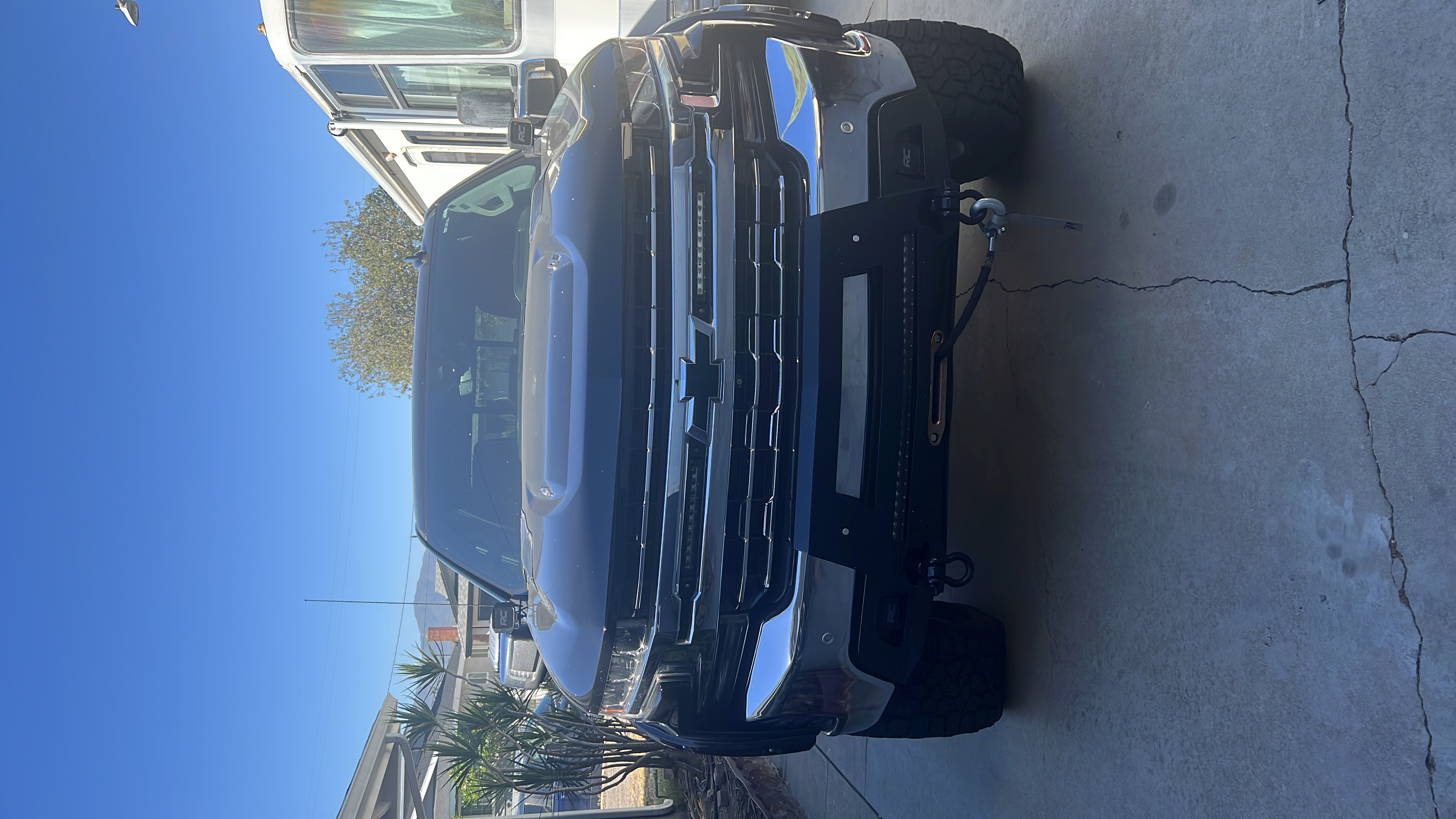 Used 2019 Chevrolet Silverado 1500 LTZ w/ LTZ Premium Package AWD/4WD image 9