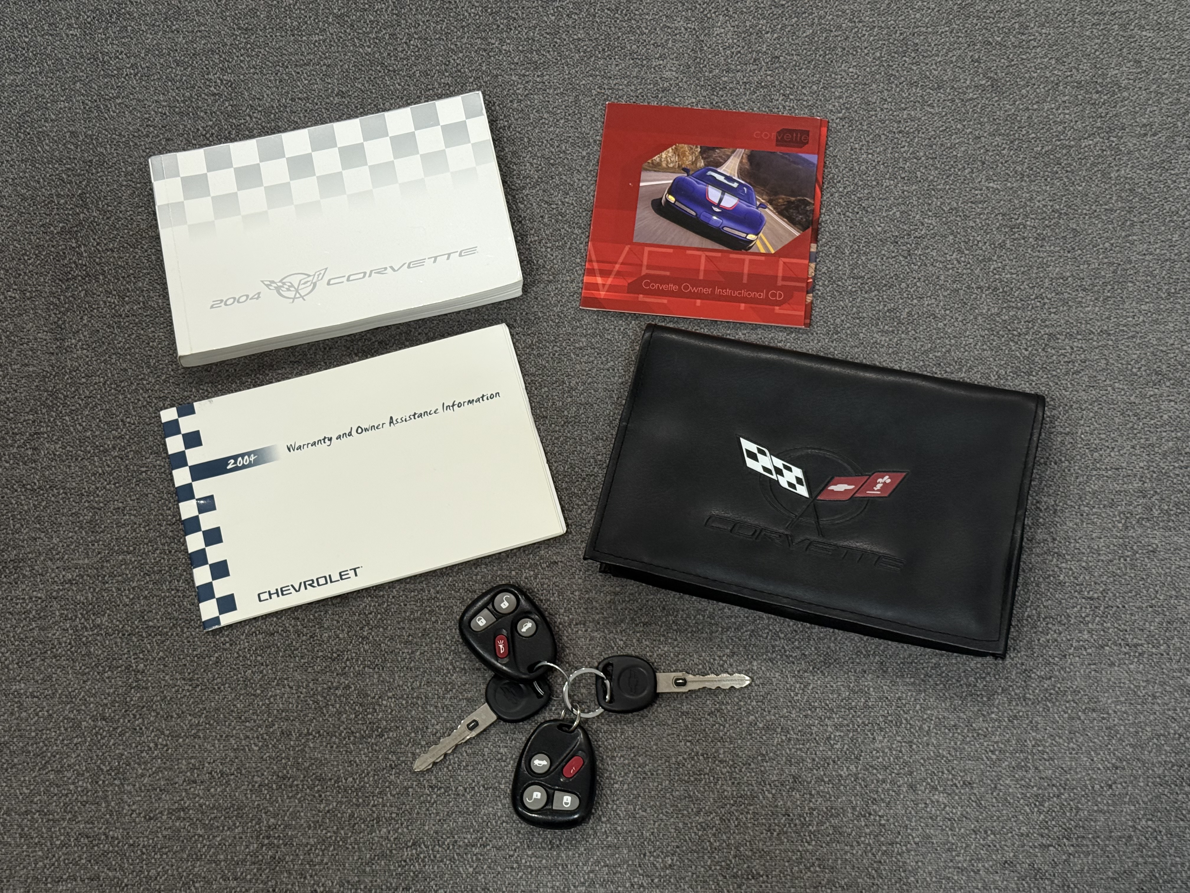 Used 2004 Chevrolet Corvette Coupe w/ Preferred Equipment Group RWD image 5