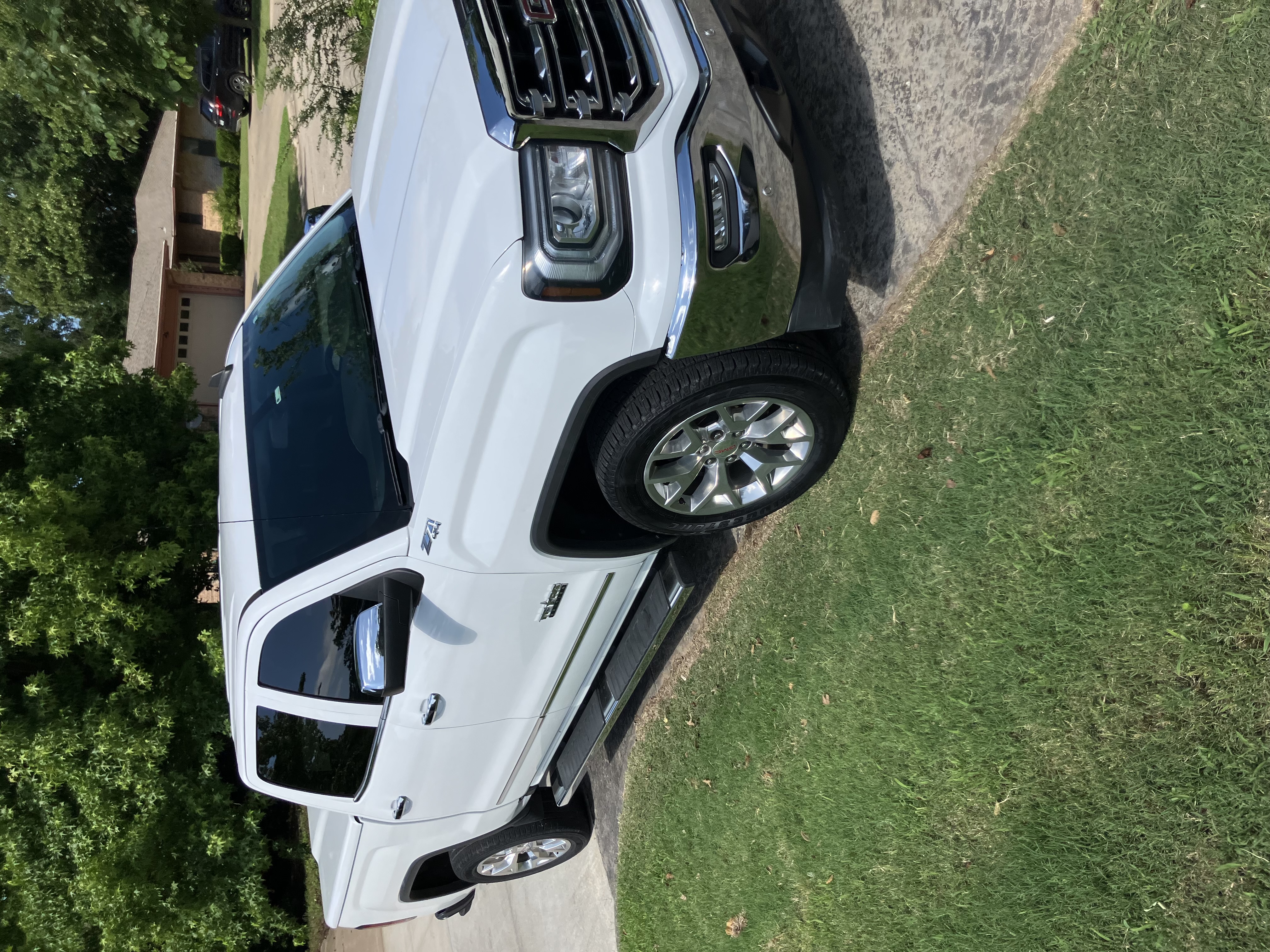 Used 2018 GMC Sierra 1500 SLT w/ Texas SLT Premium Package AWD/4WD image 2