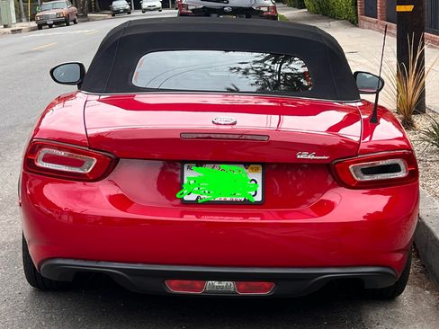 Used 2017 FIAT 124 Spider Classica image 11