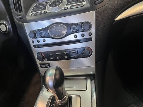 Used 2013 INFINITI G37 Sport w/ Premium Pkg image 16