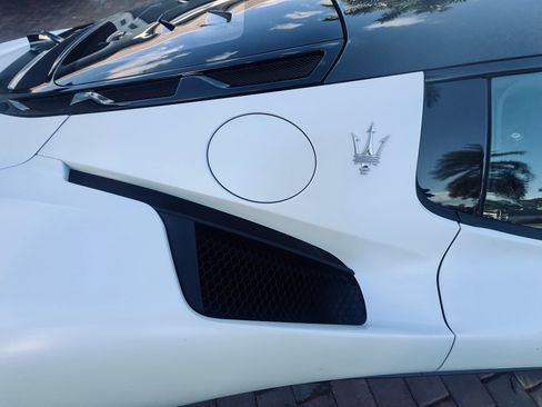 Used 2022 Maserati MC20 Coupe image 25