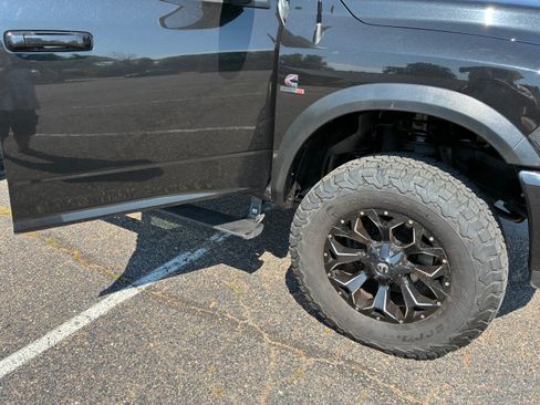 Used 2017 RAM 2500 Big Horn w/ Sport Appearance Group image 9