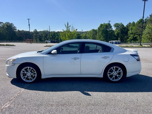 Used 2014 Nissan Maxima 3.5 SV w/ Premium Package FWD image 9