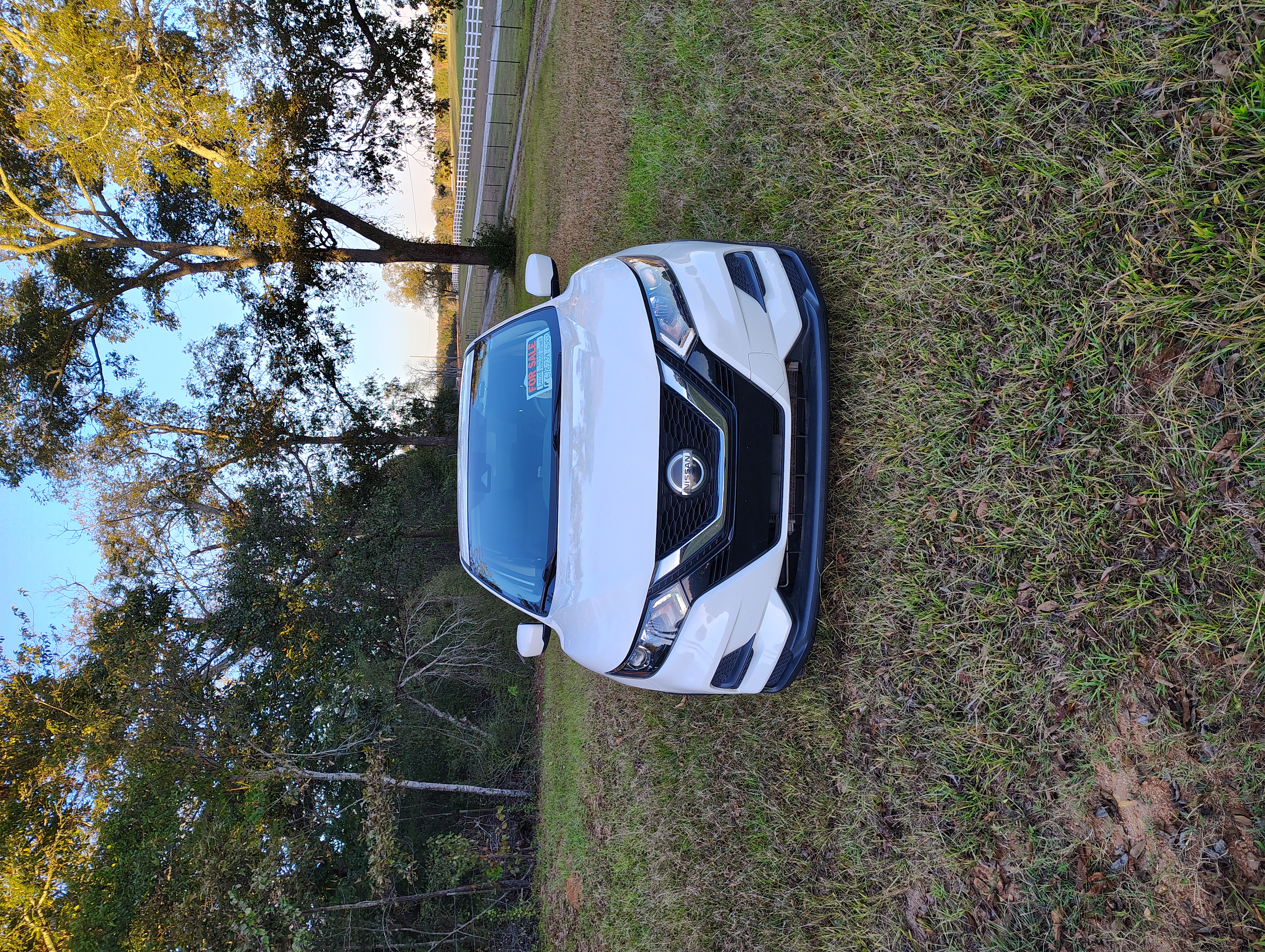 Used 2020 Nissan Rogue Sport S FWD image 2