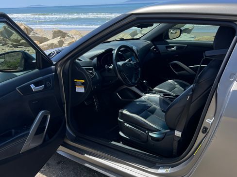 Used 2015 Hyundai Veloster Turbo image 10