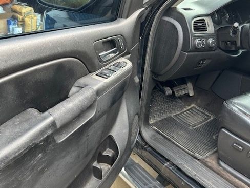 Used 2013 Chevrolet Silverado 1500 LTZ w/ LTZ Plus Package image 5