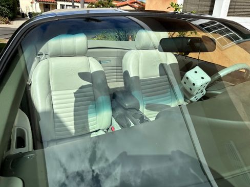 Used 2005 Ford Thunderbird 50th Anniversary image 4