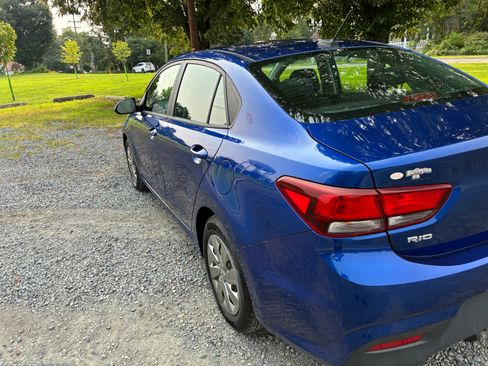 Used 2019 Kia Rio S FWD image 8
