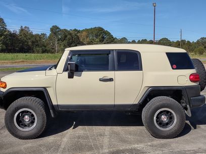 Used 2010 Toyota FJ Cruiser Sport Utility 2D