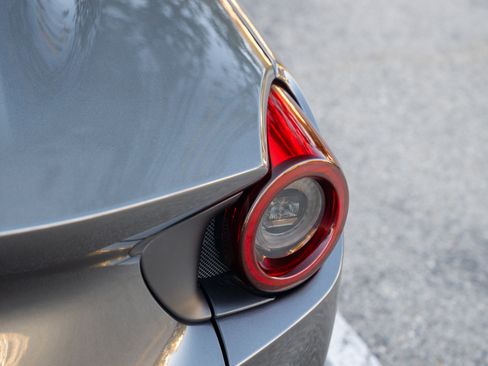 Used 2020 Ferrari Portofino Convertible 2D image 28