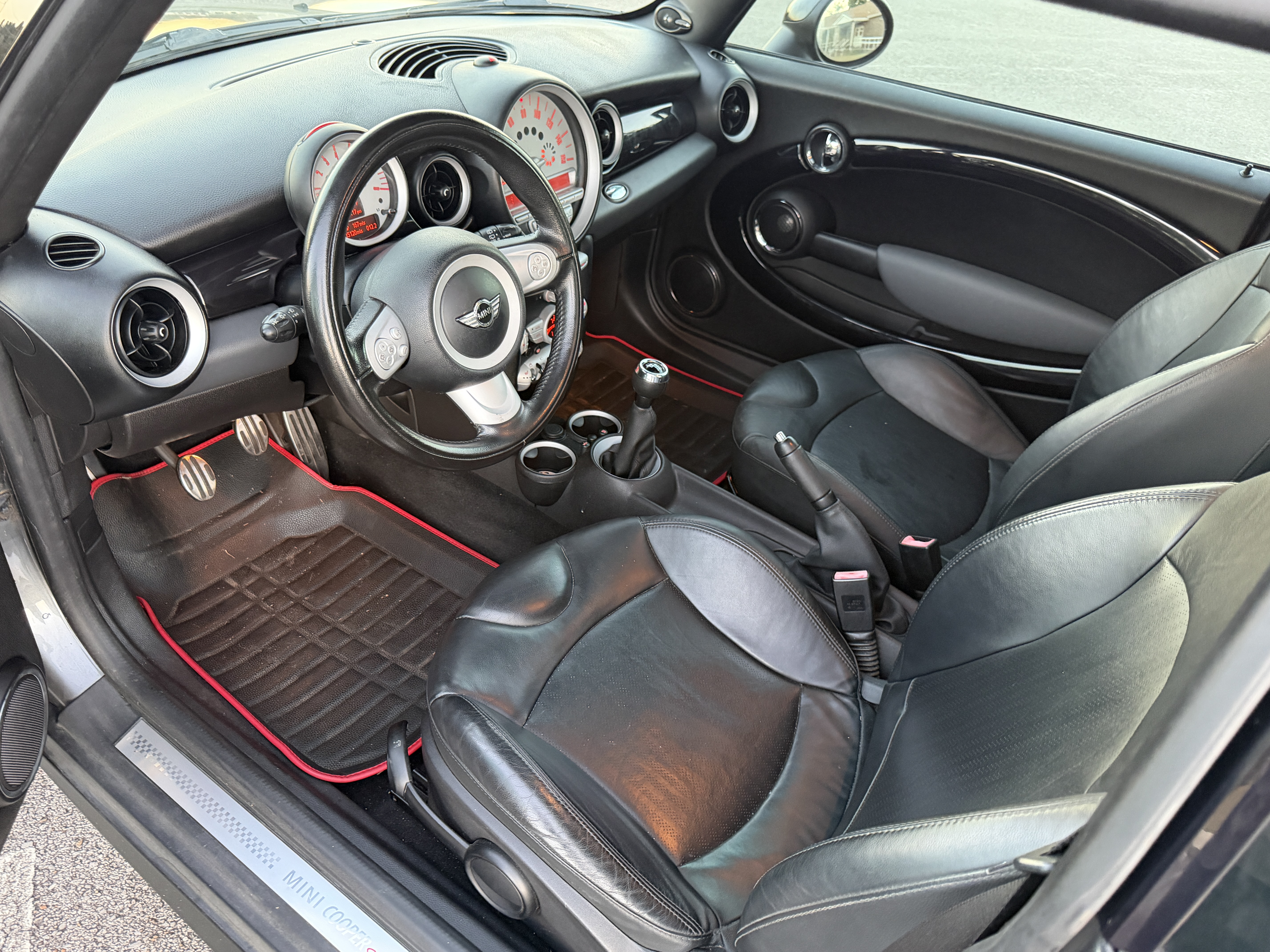 Used 2010 MINI Cooper S FWD image 16