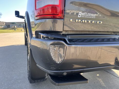 Used 2022 RAM 2500 Limited w/ Towing Technology Group image 6