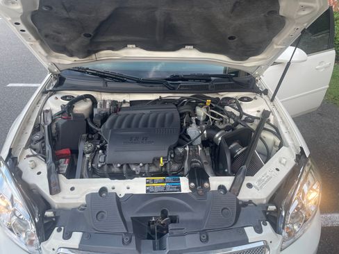Used 2006 Chevrolet Impala SS w/ Convenience Package FWD image 11