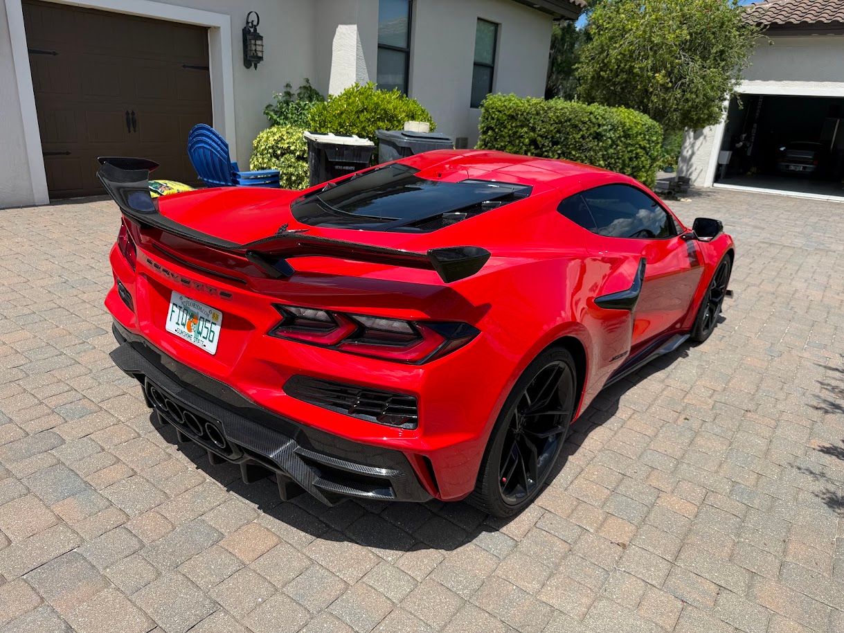 Used 2025 Chevrolet Corvette Z06 w/ Z07 Performance Package RWD image 8