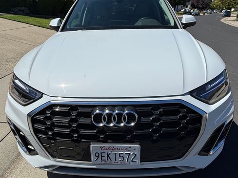 Used 2023 Audi Q5 e Premium Plus w/ Premium Plus Package AWD/4WD image 14