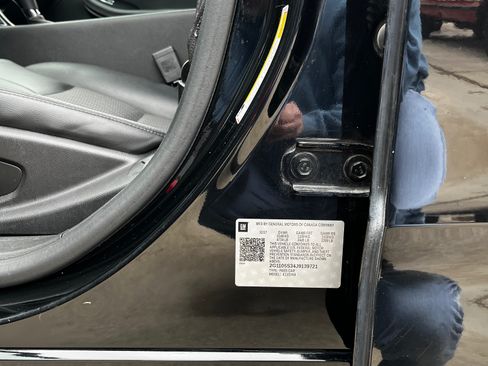 Used 2018 Chevrolet Impala LT image 17