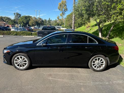 Used 2019 Mercedes-Benz A 220 image 1