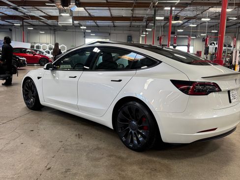 Used 2023 Tesla Model 3 Performance image 5