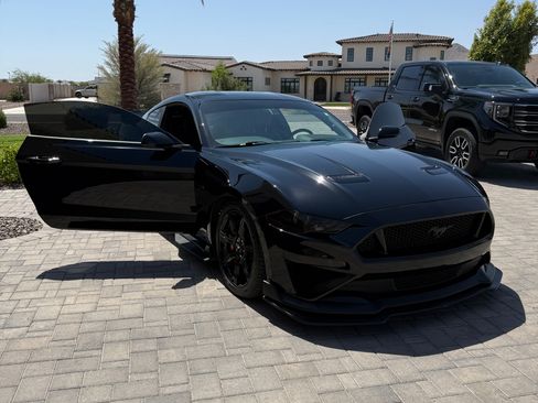 Used 2019 Ford Mustang GT Premium w/ Equipment Group 401A RWD image 5