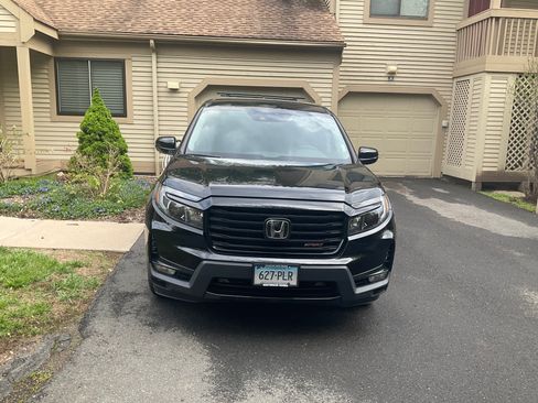 Used 2023 Honda Ridgeline Sport image 1