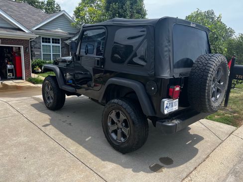 Used 2000 Jeep Wrangler Sport AWD/4WD image 2