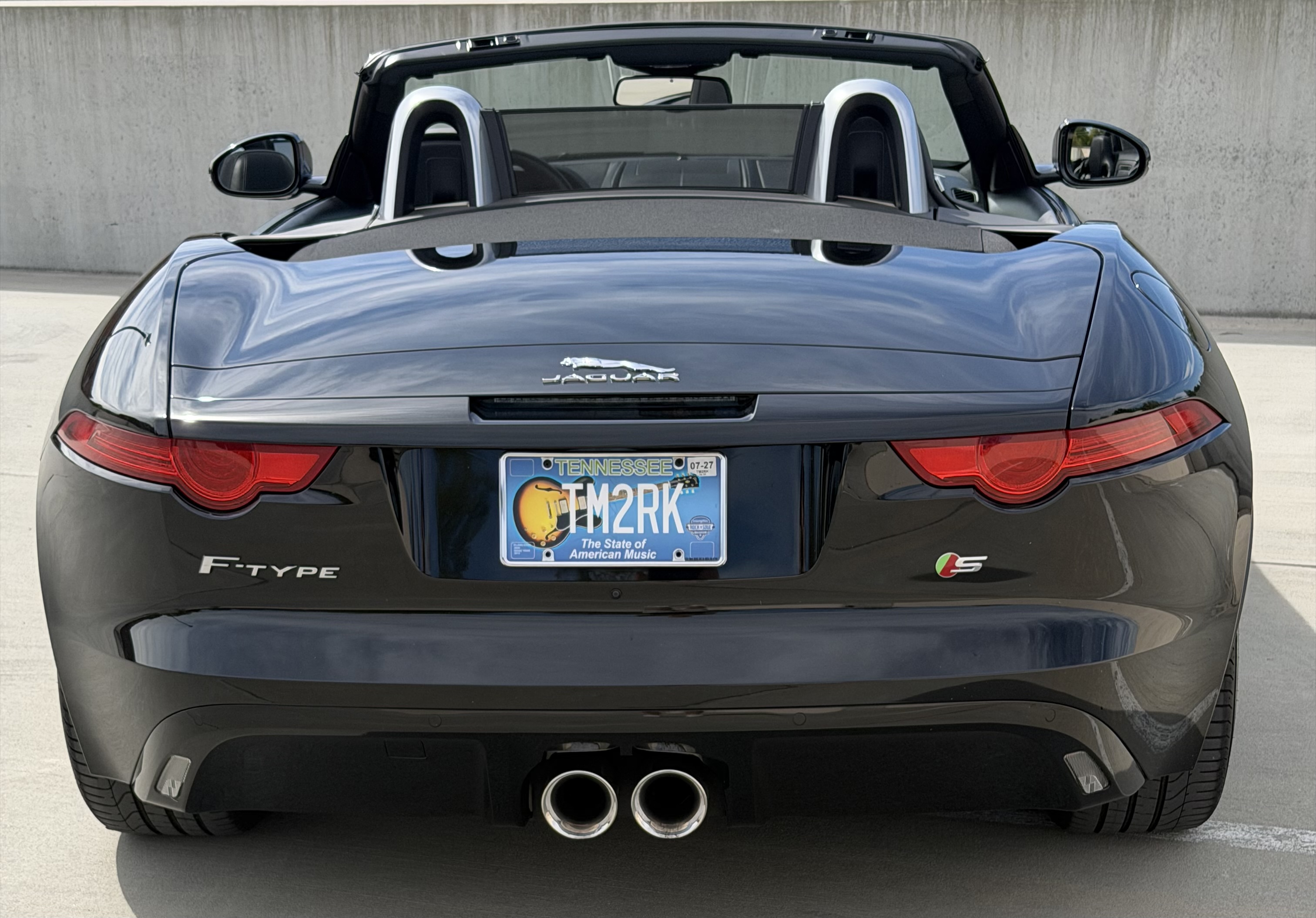 Used 2015 Jaguar F-TYPE S RWD image 9