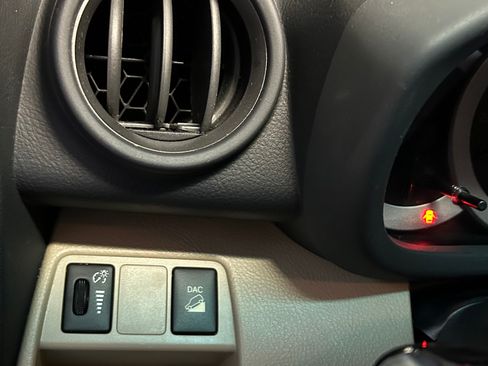 Used 2012 Toyota RAV4 4WD V6 w/ Tow Prep Pkg image 18