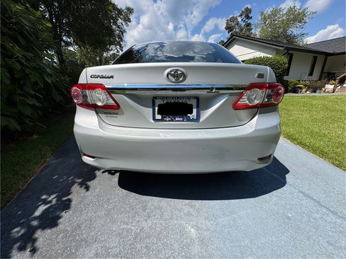 Used 2013 Toyota Corolla LE Special Edition image 5