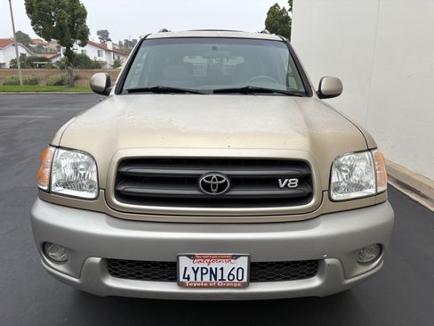 Used 2002 Toyota Sequoia SR5 image 4
