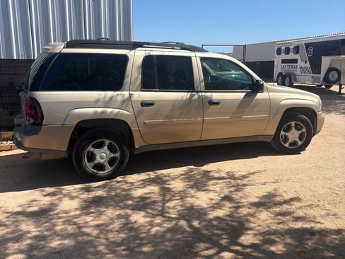 Used 2006 Chevrolet TrailBlazer 4WD w/ LS Preferred Equipment Group image 1