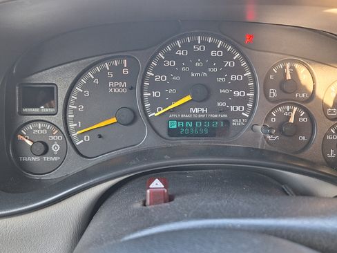 Used 2000 Chevrolet Silverado 2500 LS image 19